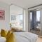 A Comfy 2BR Apt w City Views Near Southern Cross