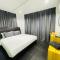 Halo Rooms Hotel - Wakaf Baharu