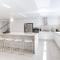 Sleek & Stylish Family Beach House ~ Near Junction