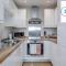 Luxury 1 Bedroom Apartment 06 with Parking in Maidenhead by 360stays - ميدينهيد
