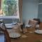 Spacious home, by Headingley Stadium, LGI, Leeds Arena, and the University of Leeds