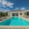 Beautiful Villa Una Sofia with pool in Tinjan - Vela Traba