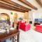 Levecca 2 Holiday Home