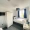 Arthurs Retreat - Part of the The Bay Filey Holiday Village with pool, gym and direct beach access, pub, restaurant, tennis and meadows walks