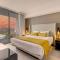 Luxury 1Br-Front Intracoastal View Balcony - Pools
