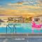 Apartment with Bay View Balcony - Pool - Up To 6 - Gym - هوليوود