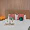 Cozy Apartment - Hot Tub - NearBeach - Broad - walk