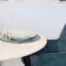Spacious Balcony, 1BR, Pool, Full Kitchen at JVC - Dubaj