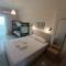 Faros Apartments