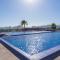 Wonderful 2BR Condo with Ocean and Arch Views