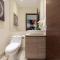 Spacious 2BR Condo with Great Location