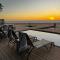 Beachfront Luxury Oasis