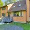 Furnished Deck and Game Room Cabin in Tobyhanna