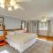 Fire Pit and Game Room Marshall Getaway with Views! - Marshall