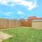 Alpha Properties 1 - Luxury One Bedroom within a Shared Four Bedroom House with Free Parking, Fast Wifi, SmartTV with Netflix