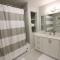 Renovated 21st Floor Private Unit located in Coconut Grove Hotel - ميامي
