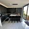 Luxurious & Elegant 6-Bed House