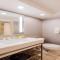 DoubleTree by Hilton Chicago/Alsip - Alsip