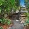 Noosa Tropical Beach Retreat ~ Walk to Everything