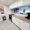 Spacious South Bay Condo - تورانس