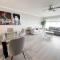 Spacious South Bay Condo - تورانس