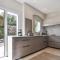 Beautiful Home In Mougins With Kitchen - 穆然