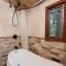 151 CR 200 Studio Cabin