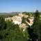 Castle apartment for two with private terrace - La Torre de Claramunt