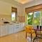 Luxurious Apartment with a Pool near Candolim 6
