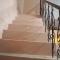 Malti Home stay 5 minute walking distance fromAyodhya DhamRailway Station
