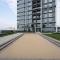 Cozy 1BR in Creek Edge Stunning Bay View Swimming Pool - Dubaj