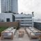 Cozy 1BR in Creek Edge Stunning Bay View Swimming Pool - Dubaj