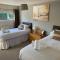 Chequers Country Inn