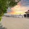 FIRST CLASS 1BR in Royale Apartment on the Palm - Dubaj