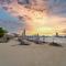 FIRST CLASS 1BR in Royale Apartment on the Palm - Dubaj