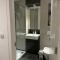 Modern en-suite room and self catering in london - Woolwich