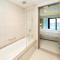 Exclusive 1BR Apt with Burj Khalifa Views - Dubaj