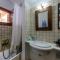 Waveside Sanctuary - Luxurious Seastone Villa