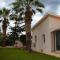 Beautiful villa five minutes from Coral Bay beach!