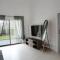 Beautiful villa five minutes from Coral Bay beach!