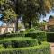 6 Bedroom Stunning Home In Saint-Agne