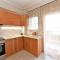 Azure Apartment by Booking Kottas - Неа-Муданія
