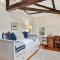Historic Downtown Townhouse Beautiful Kitchen Parking
