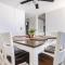 Encanto house with king bed