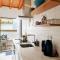MINHA CASA SUA CASA - Cozy Little House, AC & WiFi