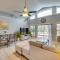 Lovely Florida Retreat with Lanai 5 Mi to Riverwalk