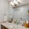 Riverfront Sheboygan Townhome with Grill! - شيبويغان