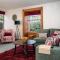 Watermouth Castle, Rhododendron Apartment