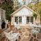 Hot Tub - Chefs Kitchen-Fenced Yard- Historic Home Hot Tub - Chefs Kitchen-Fenced Yard- Historic Home