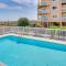 Carolina Beach Condo w/ Balcony & Ocean Access!